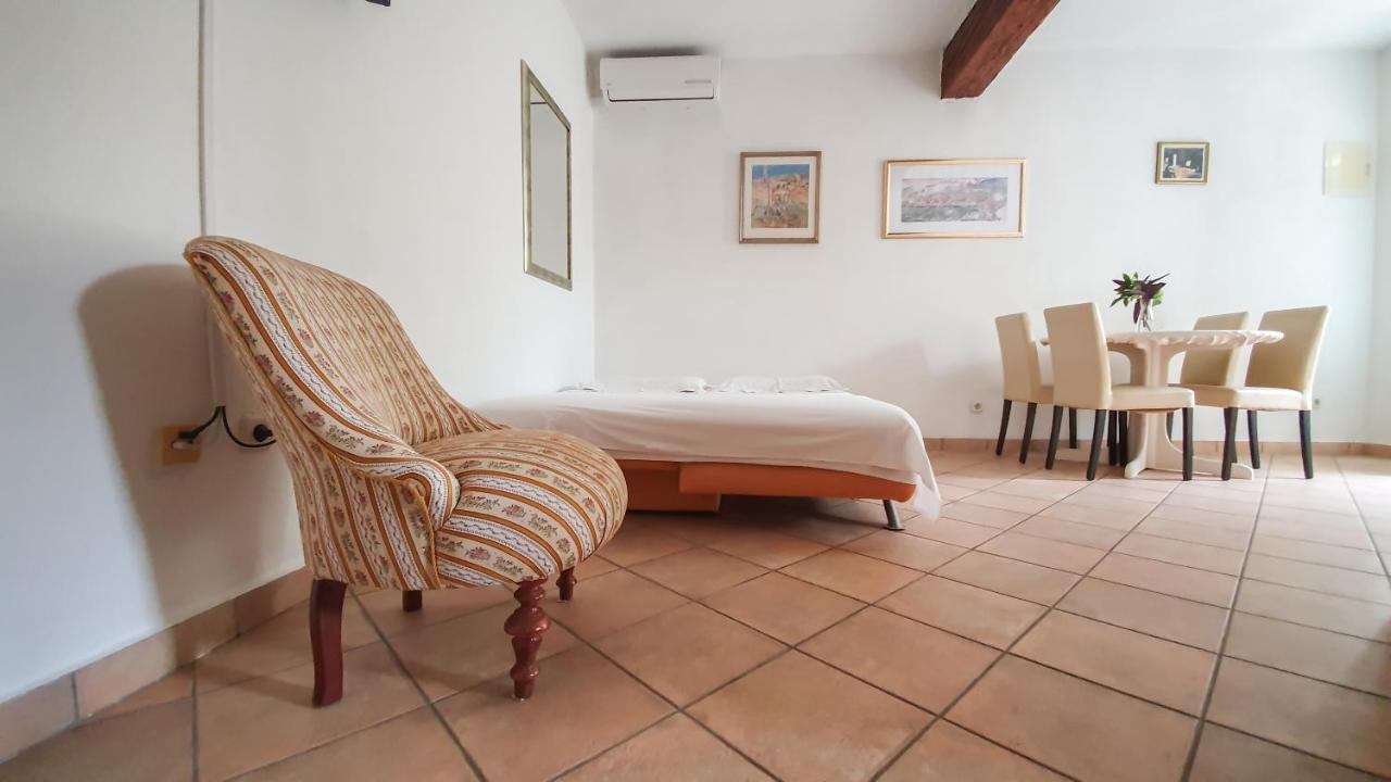 Apartments Obala Бол Экстерьер фото