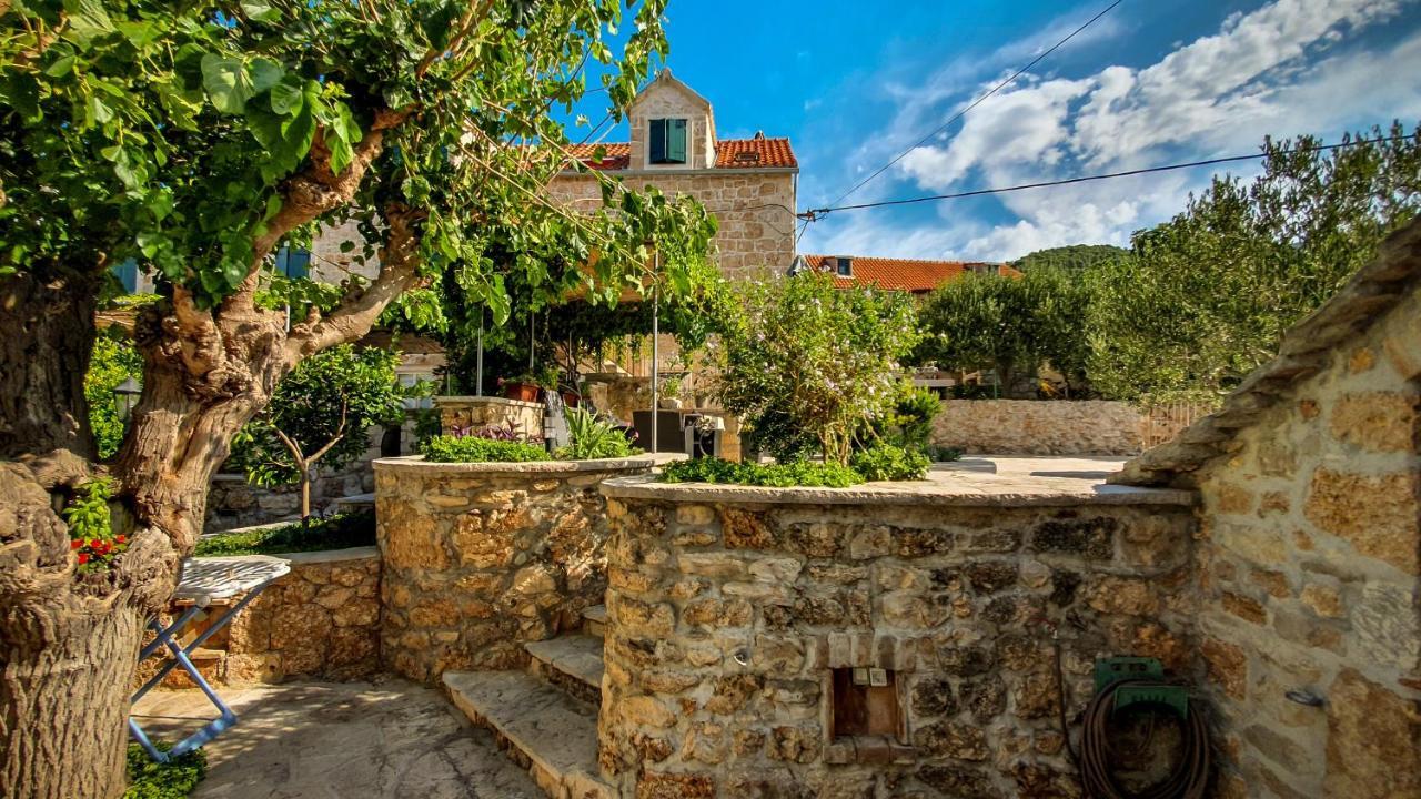 Apartments Obala Бол Экстерьер фото