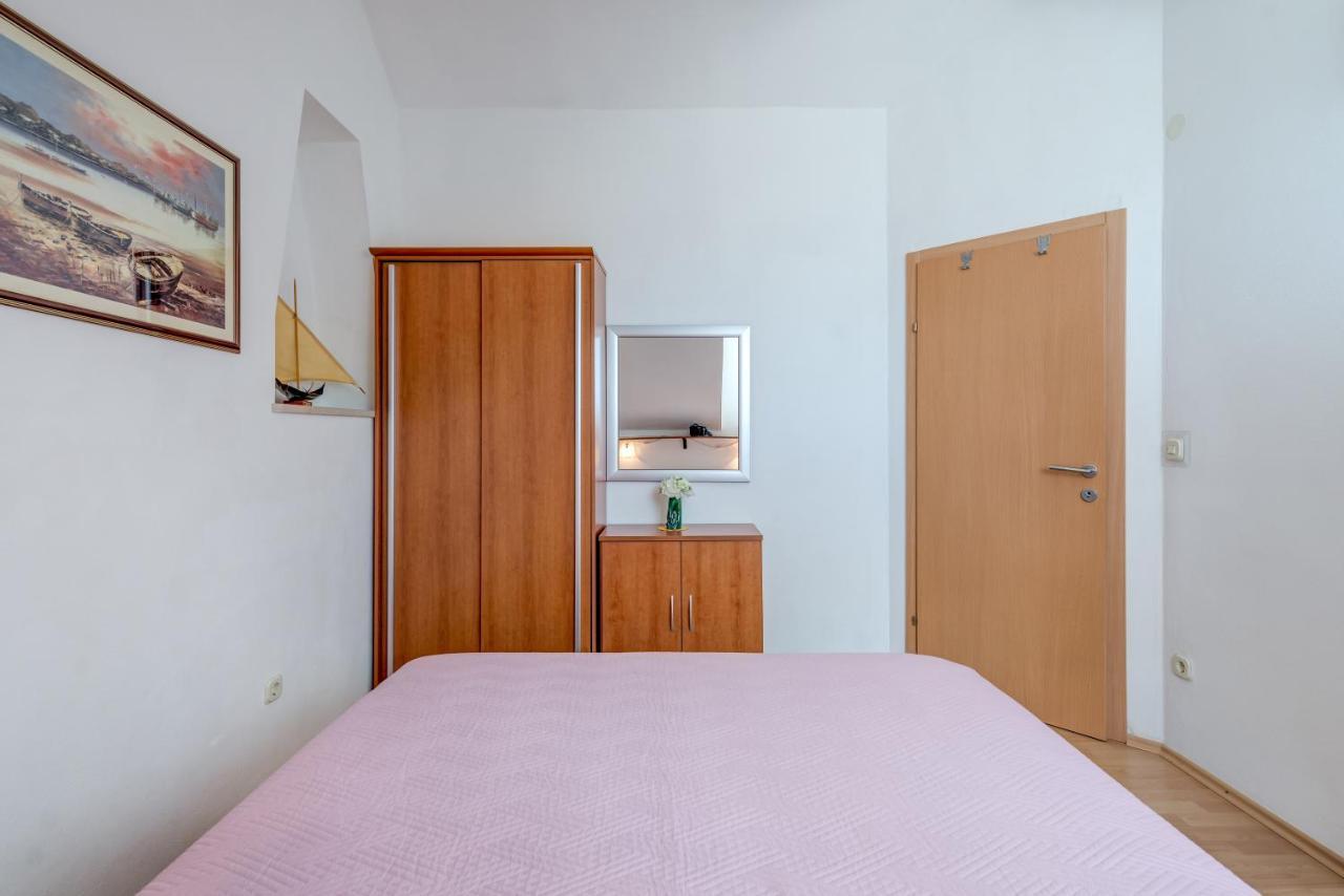 Apartments Obala Бол Экстерьер фото
