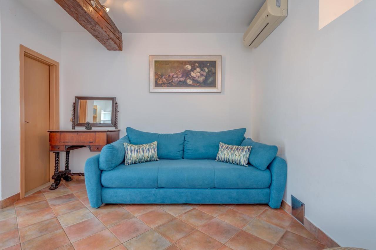 Apartments Obala Бол Экстерьер фото